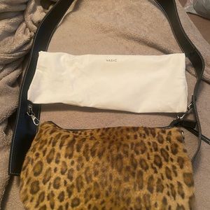 Faux fur leopard shoulder strap bag